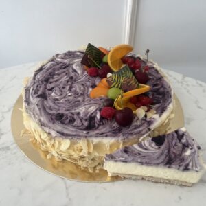 Áfonyás sajttorta (G, C)