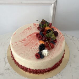 Málnás- fehércsokoládé mousse torta